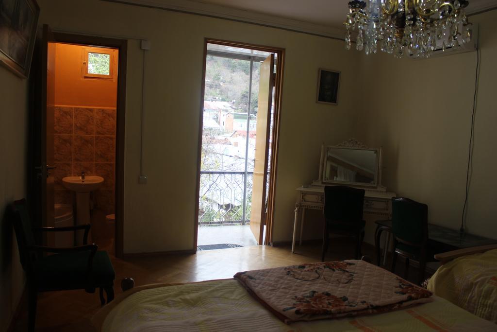 Old District Guest House Tbilissi Extérieur photo
