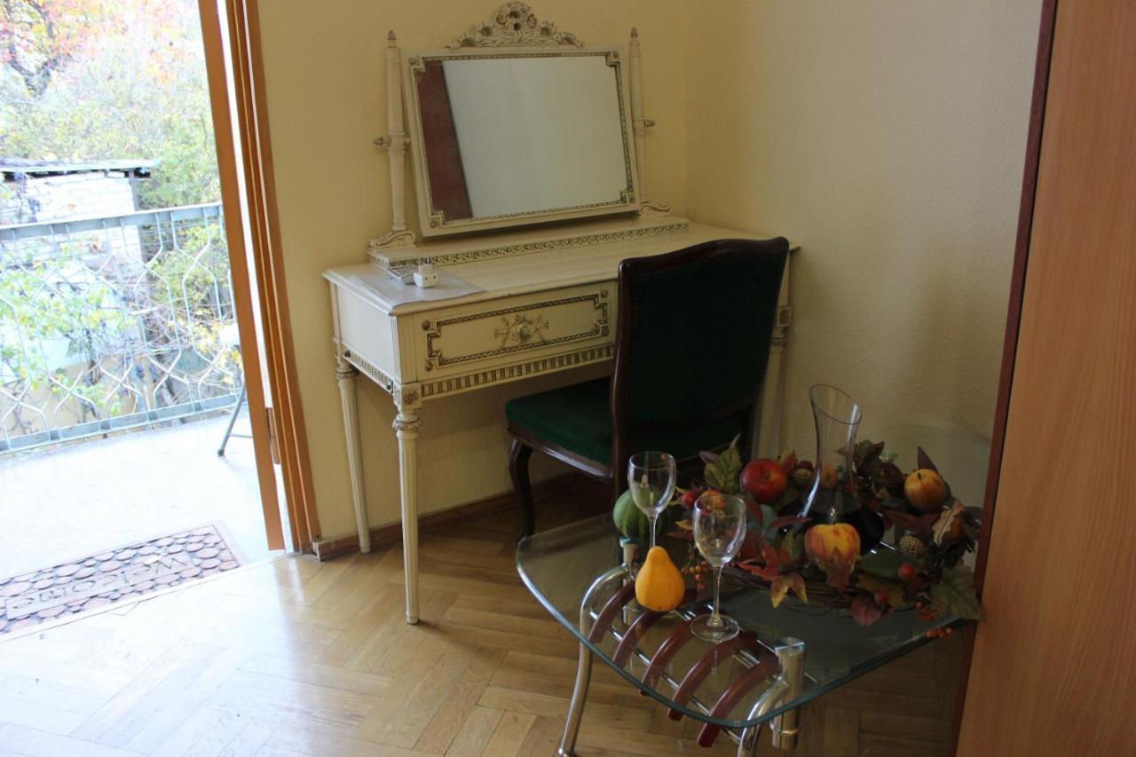 Old District Guest House Tbilissi Extérieur photo